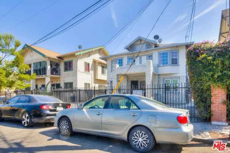 House For Sale in 182, East 35th Street, Los Angeles, California