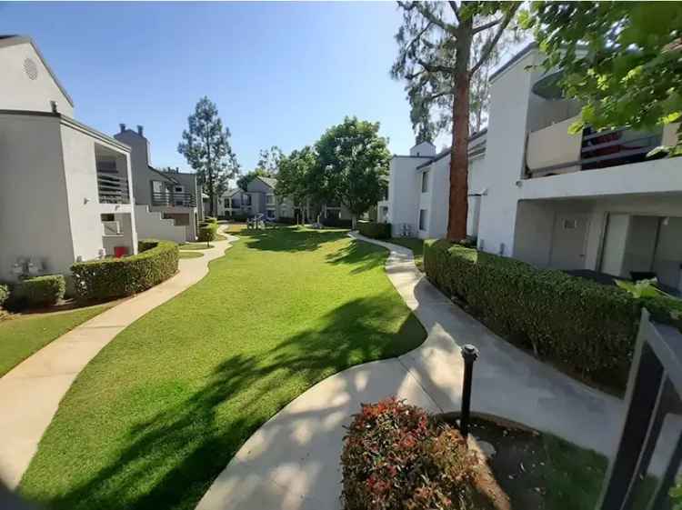 Rent Apartments in Alta Loma With Pool and Spa