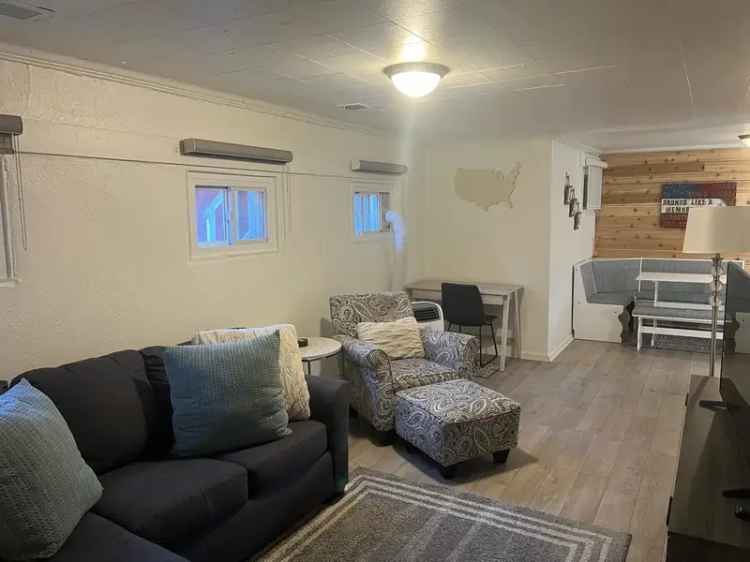 Rent Fully Furnished Apartment Unit in Central Location with Utilities Included