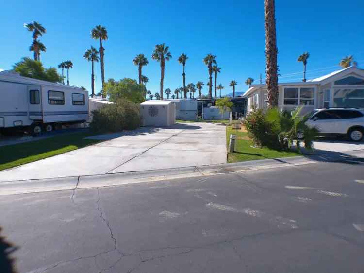 Land For Sale in 84136, Avenue 44, Indio, California