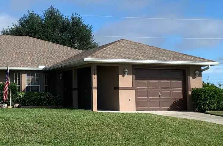 Townhouse for Rent 2 Bedrooms 2 Bathrooms with Screened Patio