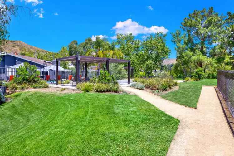 Rent Apartments in Santa Clarita with Pool and Pet-Friendly Amenities