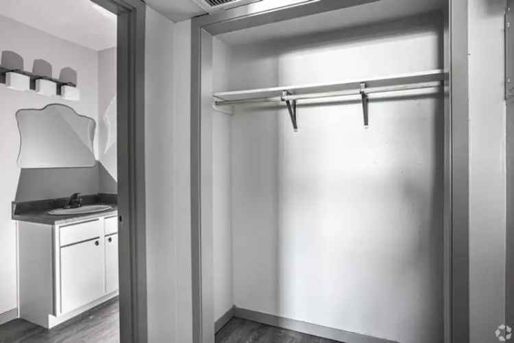 Rent Apartments at Fieldhouse View with Modern Finishes and Appliances