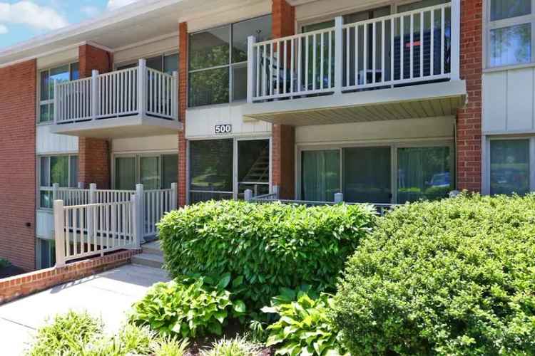 Rent Parkside Terrace Apartments in Silver Spring with Garden Views