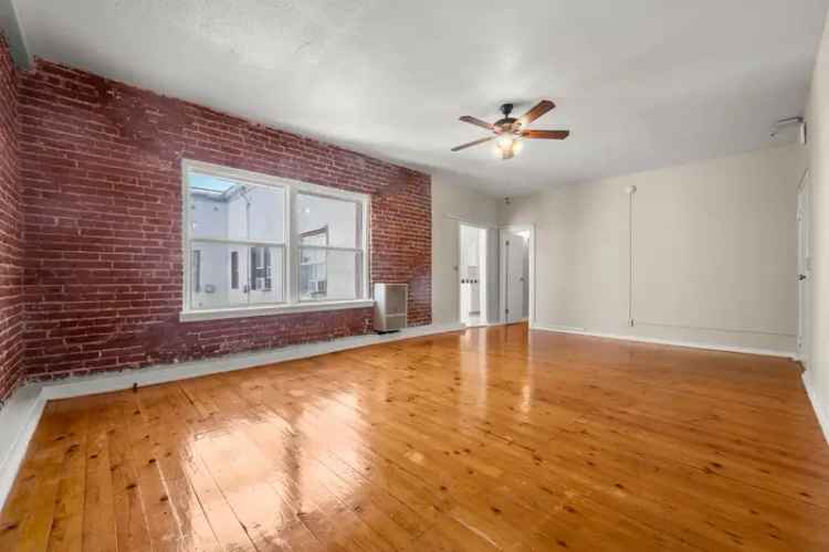 Rent Exposed Brick Apartments Near Hollywood Walk of Fame