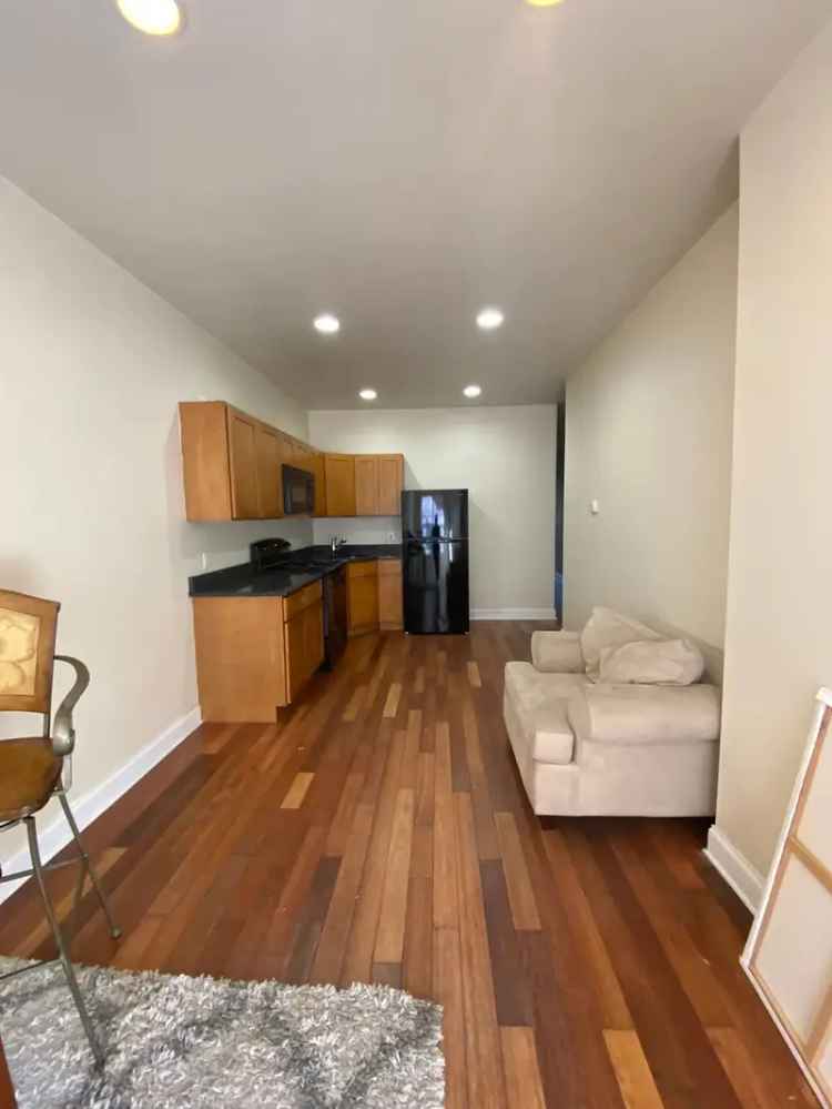 Rent Apartment Unit with 2 or 3 Bedrooms Near Temple University