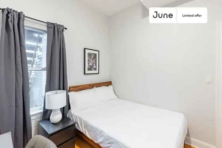 Room for Rent in East Boston with Flexible Lease Options and Amenities