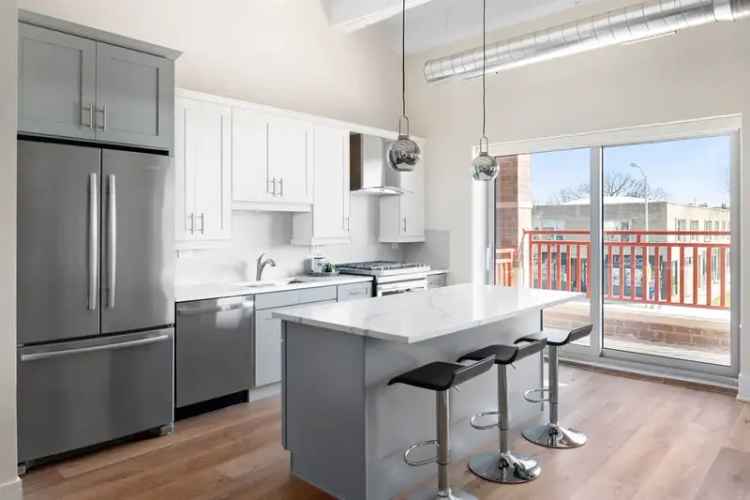 Rent Loft Apartments in Modern Boutique Building with Amenities