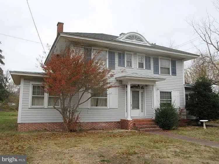 House For Sale in 110, West Market Street, Georgetown, Delaware