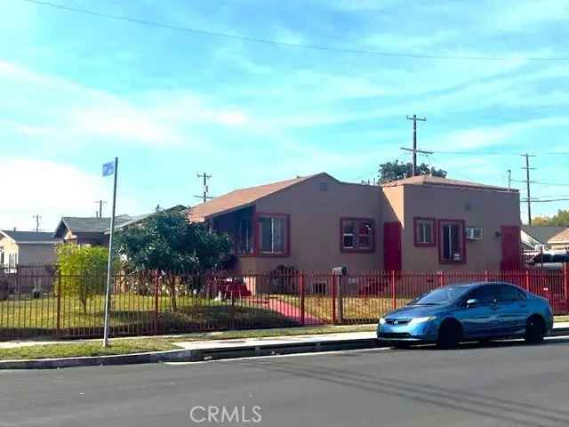 House For Sale in 9625, Wadsworth Avenue, Los Angeles, California