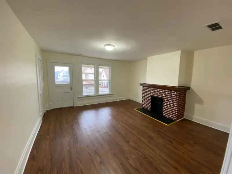 Rent Apartment Unit with Fresh Paint and New Appliances