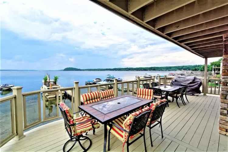 Lakefront Home for Rent in Saratoga Springs with Amazing Views and Amenities