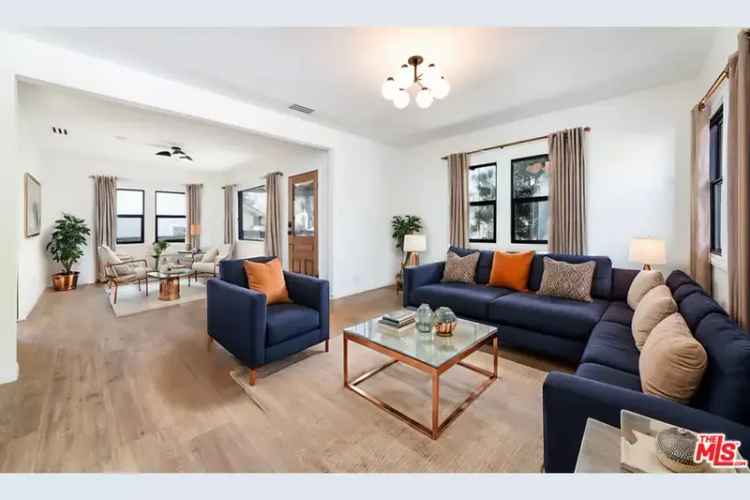 House For Sale in 1330, Silver Lake Boulevard, Los Angeles, California