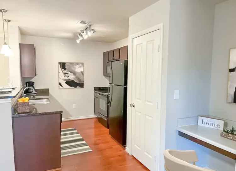 Rent Luxury Apartments in Northwest San Antonio with Spectacular Amenities