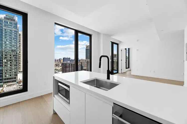 Rent Apartment Unit in Manhattan with Stunning Amenities and Location