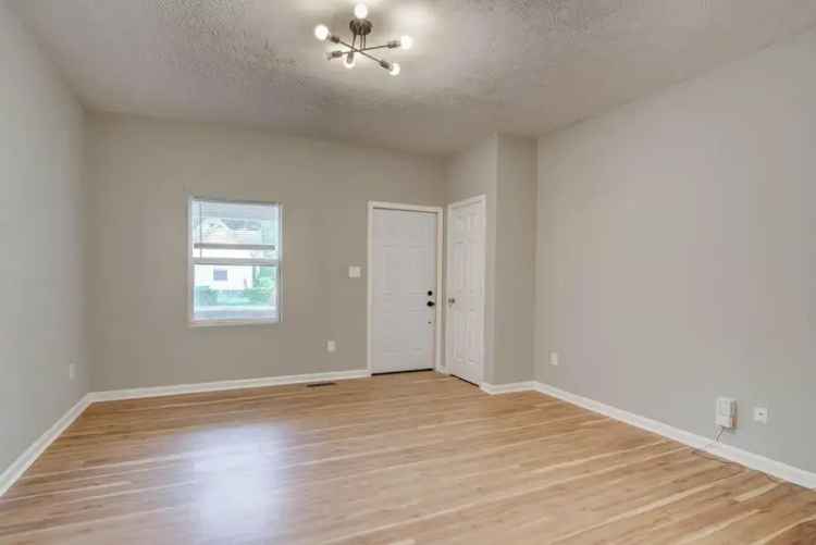 Rent two bed two bath apartment in Fountain Square with modern updates