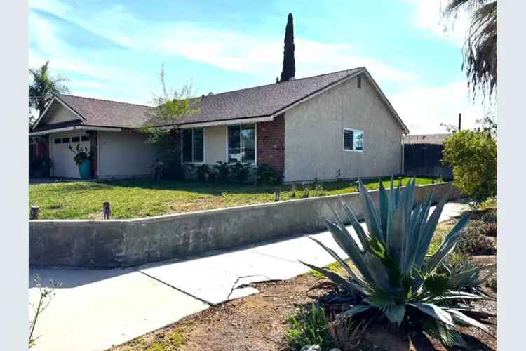 House For Sale in 2850, Dunbar Drive, Riverside, California