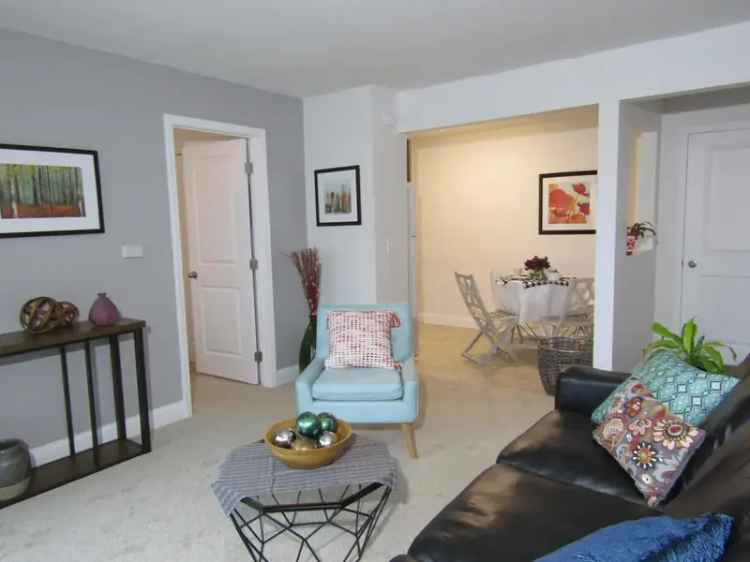 Rent Apartments in Hiawatha with Spacious Floor Plans and Great Amenities