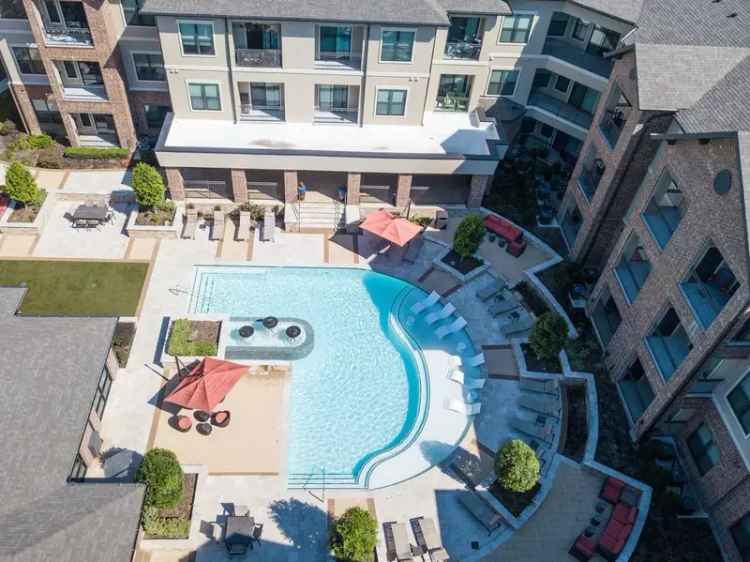 Rent Luxury Apartments in The Woodlands with Resort Amenities