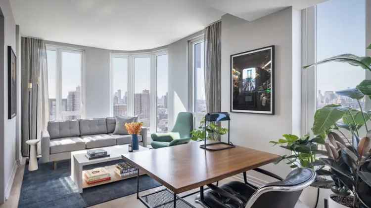 Rent Apartment Unit Collection A with Skyline Views in Williamsburg