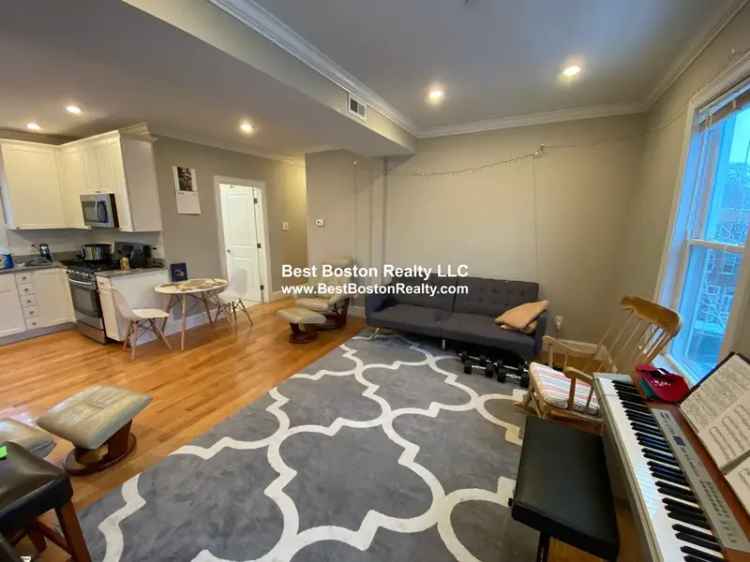 Rent Apartment Unit in Cambridge with Modern Updates and Outdoor Space