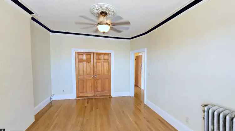 Rent Apartment Unit in South End with Modern Features and Great Location