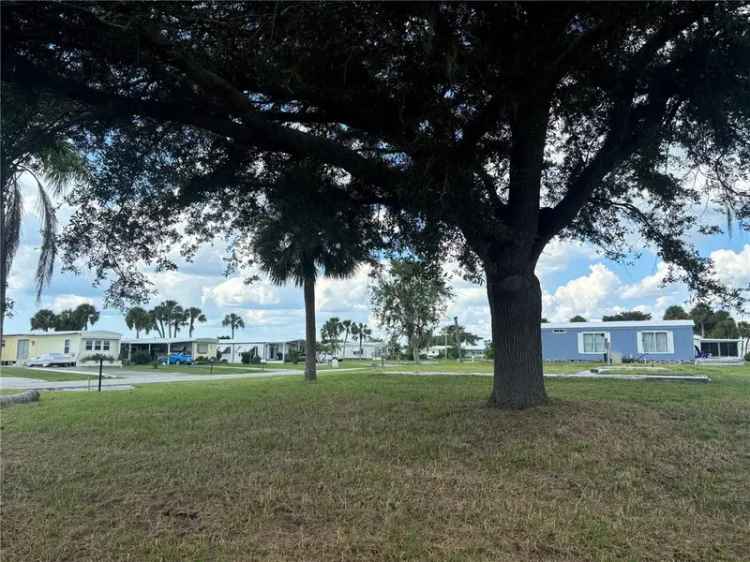 Land For Sale in 1533, Blue Heron Drive, Englewood, Florida