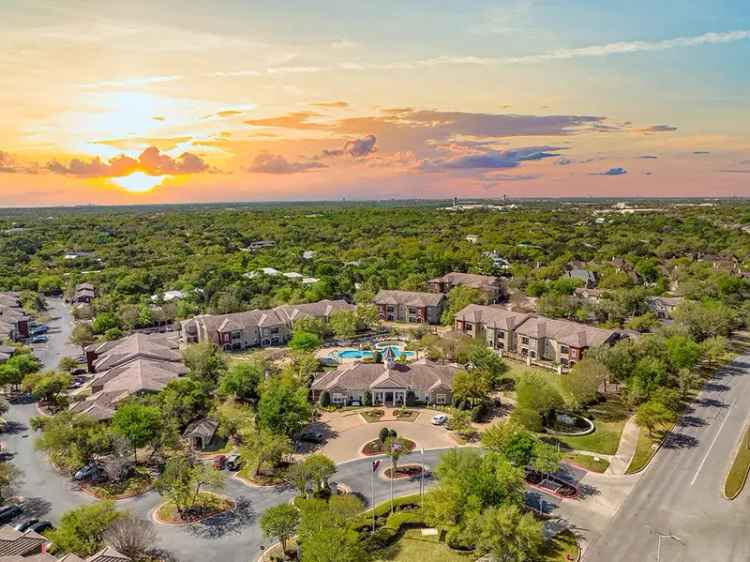 Rent Apartments in Cedar Park TX with Pool and Dog Park