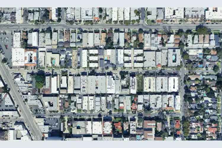 Invest in 18 Unit Apartment Building with Development Potential in Los Angeles