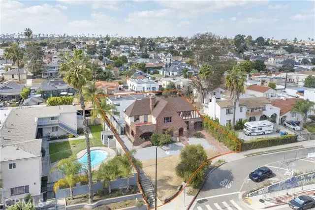 House For Sale in 5107, Crenshaw Boulevard, Los Angeles, California