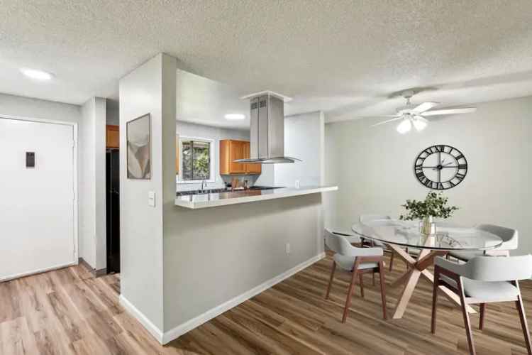 Rent Stylish 1 and 2 Bedroom Apartments in Oakbrook with Modern Amenities