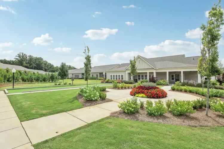 Rent Apartments in Hardy Springs with Personal Garage and Community Events