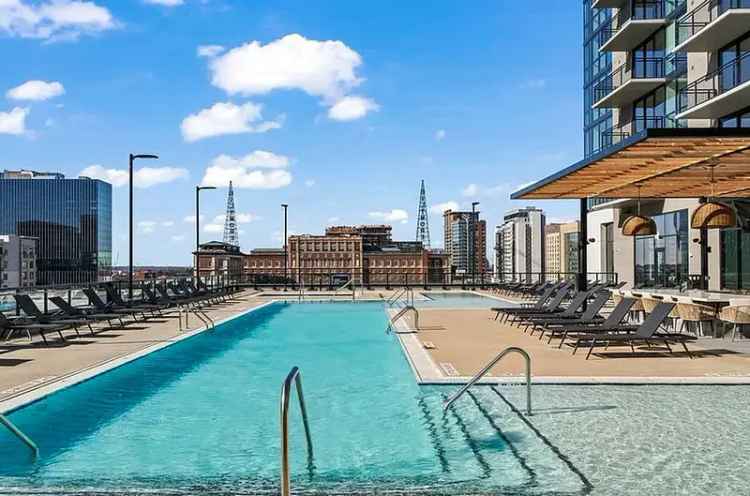 Rent Apartments in Midtown Atlanta with Luxury Amenities and Skyline Views