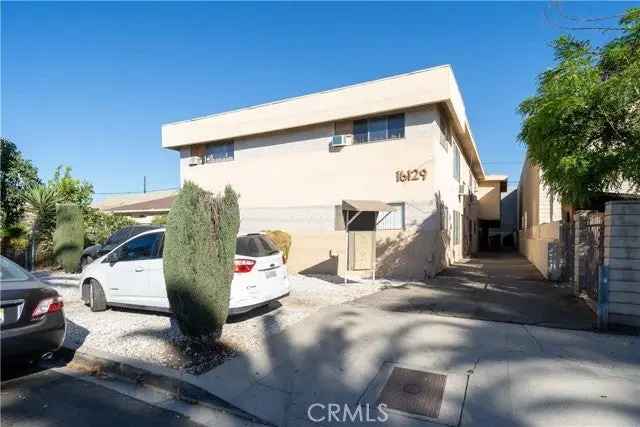 House For Sale in Los Angeles, California