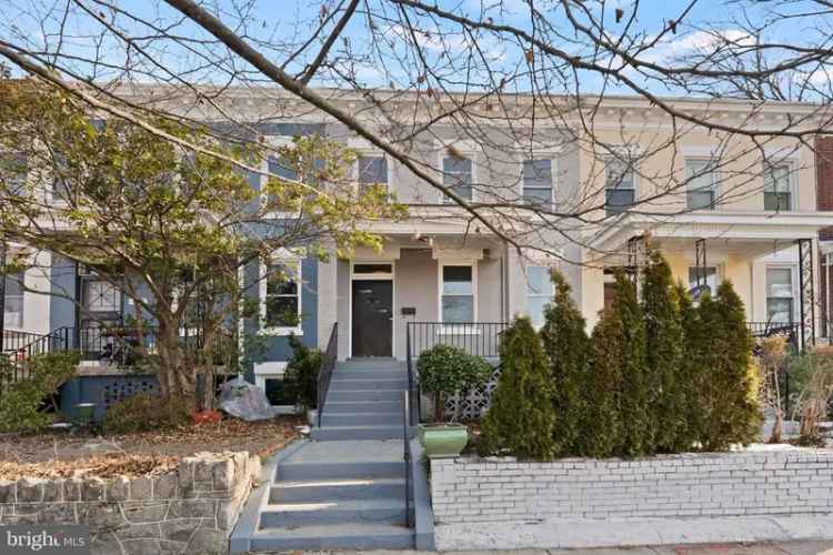 House For Sale in 4105, 8th Street Northwest, Washington, District of Columbia