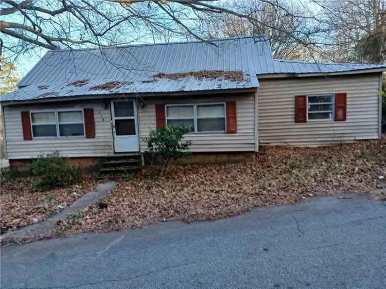 Investors Dream Buy House with Great Potential