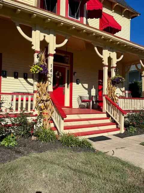 Rent Modern Victorian Apartment Unit in University of Delaware Campus