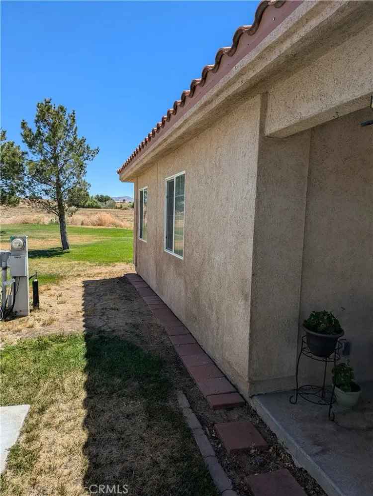 House For Sale in 11611, Ridgemark Road, Apple Valley, California