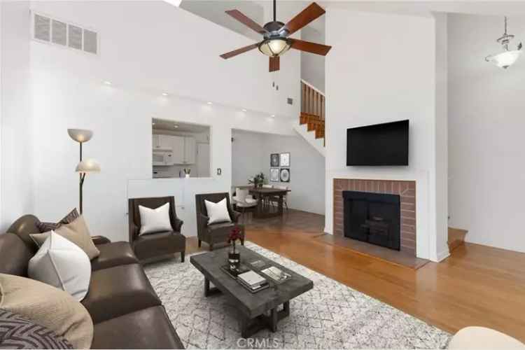 Buy House in Kensington Green Long Beach with 2 Bedrooms and 1.5 Bathrooms