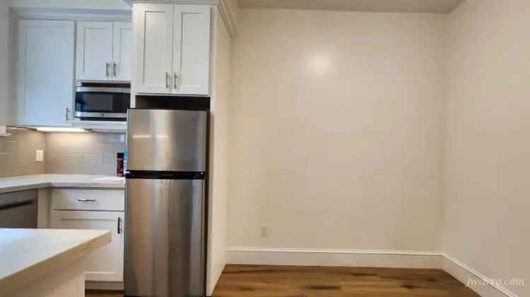 Rent Modern Studio Apartment in Sunset with Walk-In Closets and Muni Access