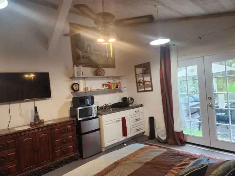 Rent Studio Unit in Escondido - Country Chic and Horse Friendly