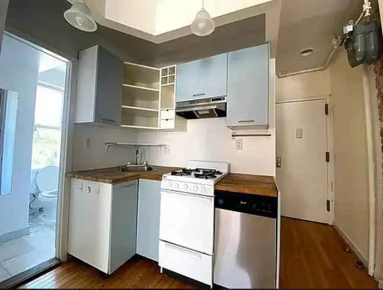 Rent 2 Bedroom Apartment Unit Perfect for Roommates