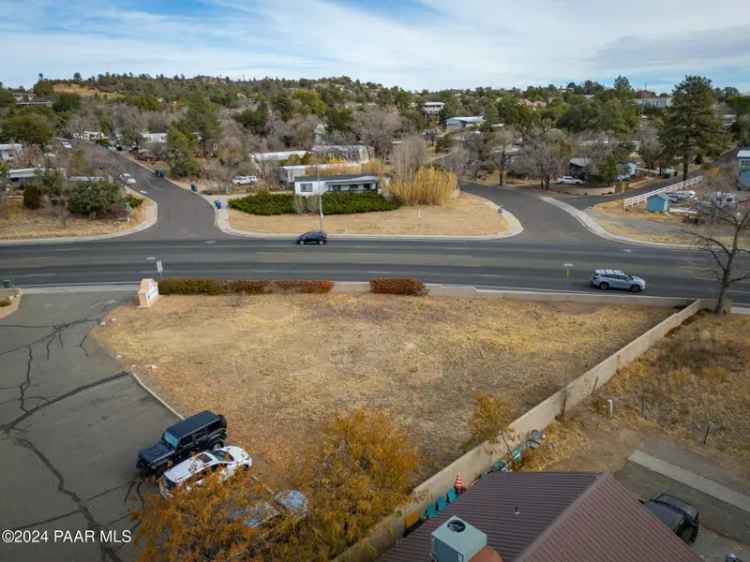 Commercial lot for sale in Prescott with approved triplex and restaurant plans