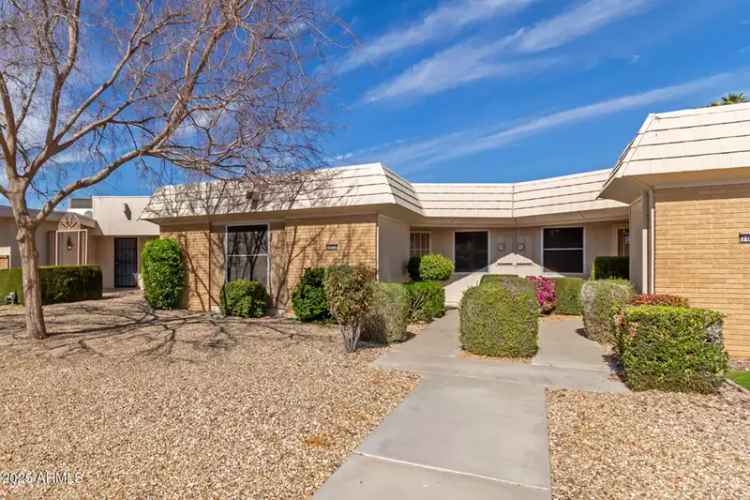 Apartment For Sale in 10510, West Palmeras Drive, Sun City, Arizona