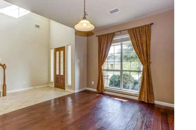 Rent Beautiful Home in Round Rock with Garden and Game Room