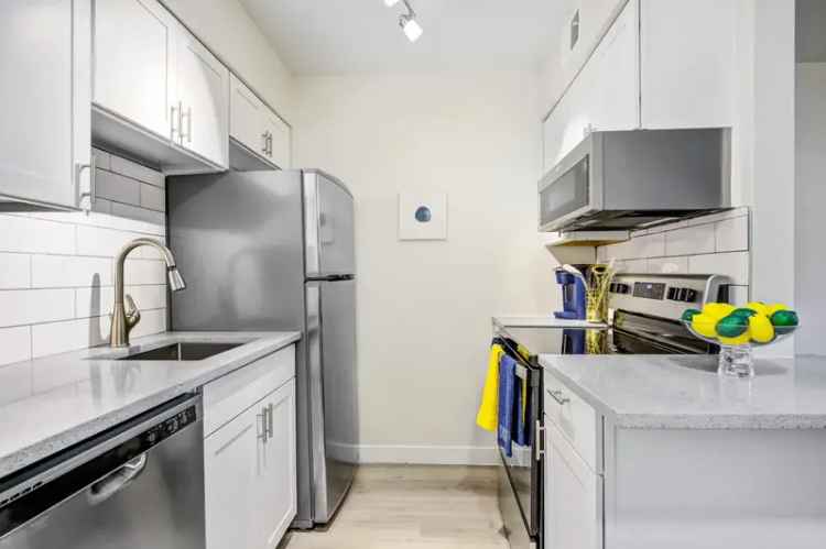 Rent Newly Renovated Apartments in Phoenix with Great Amenities