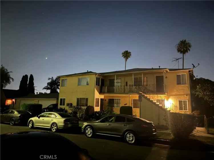 House For Sale in 3446, Hillcrest Drive, Los Angeles, California