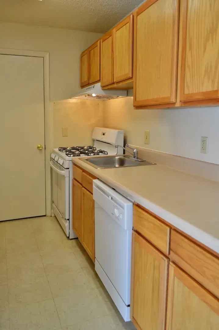 Rent Apartments in Falls Church with Great Location and Amenities