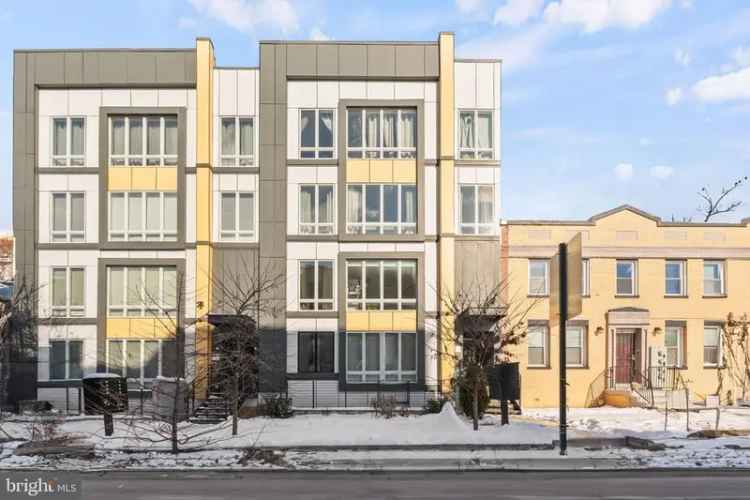 House For Sale in 1658, K Street Northeast, Washington, District of Columbia