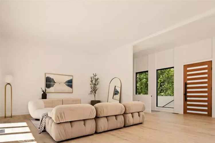 Buy modern luxury home in Laurel Canyon with pool and gardens